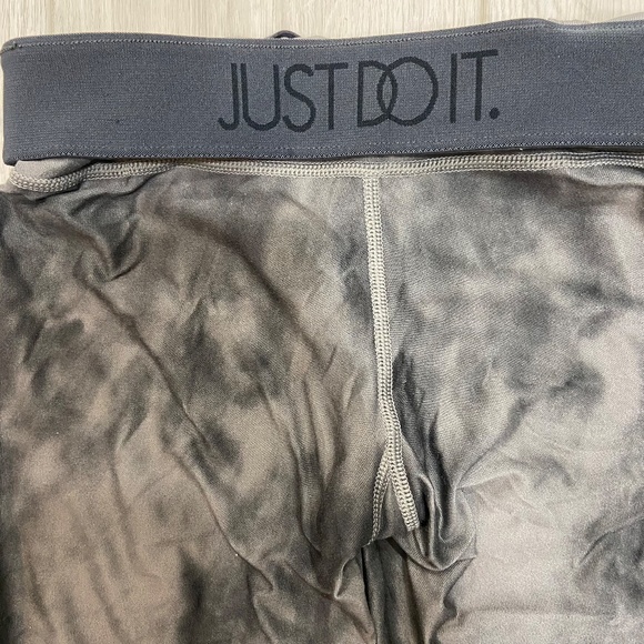 Nike Dri Fit Stay Warm Printed Running Capri Pants Womens Small - Picture 11 of 11